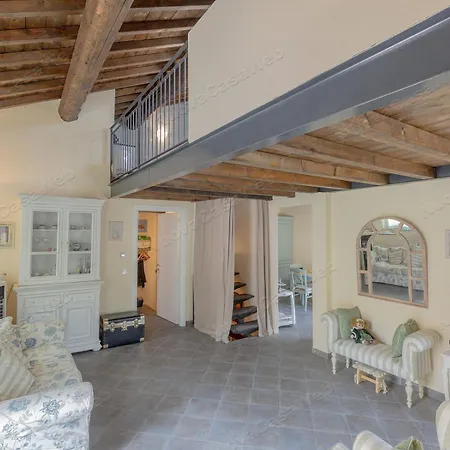 Holiday home La Casa Tra Gli Ulivi *